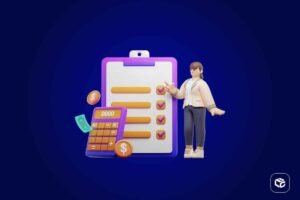 Ilustração 3D de elementos relacionados a planejamento financeiro e controle de despesas sobre fundo azul escuro. No centro há uma prancheta com uma lista de verificação marcada, acompanhada por uma calculadora, notas de dinheiro e moedas com símbolo de cifrão. Ao lado da prancheta, aparece um personagem estilizado em pé apontando para os itens da lista. No canto inferior direito há um pequeno logotipo branco dentro de um quadrado com cantos arredondados.